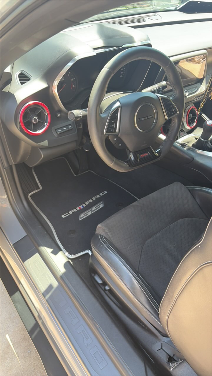 Camaro SS interior floor mat detail